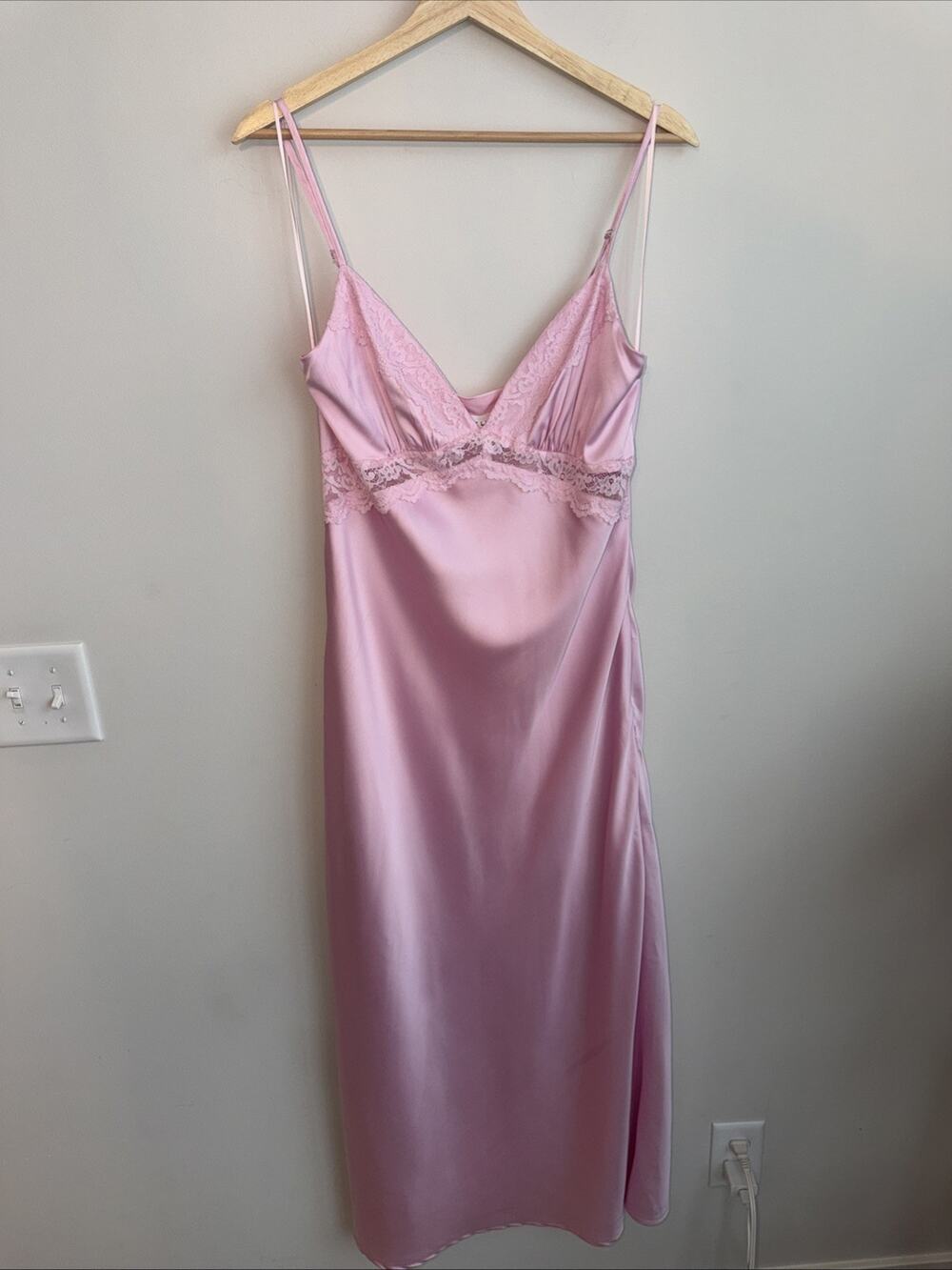 Le Lis Pink Satin Maxi Slip Dress Size Large NWT Flaw Lace Long Strap Adjustable